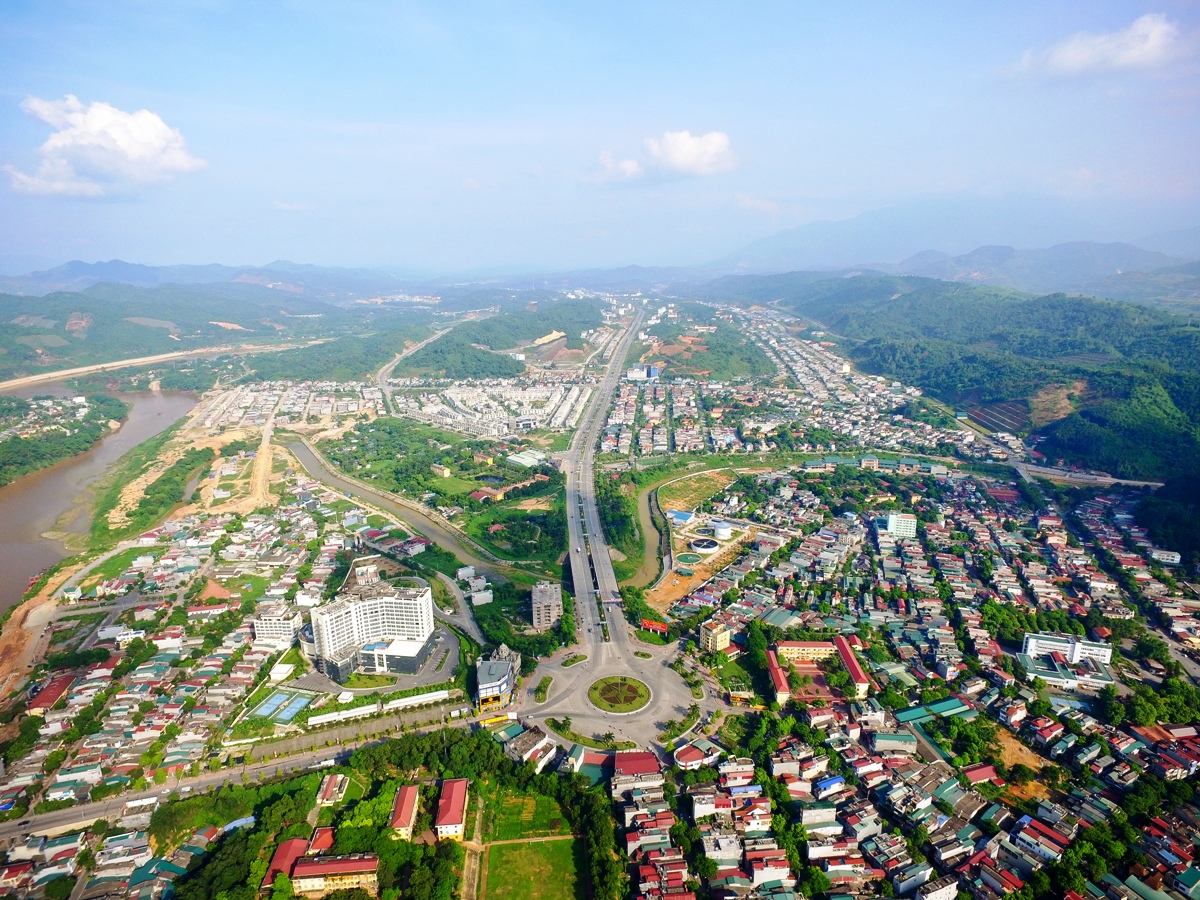 Đại lộ Trần Hưng Đạo 1