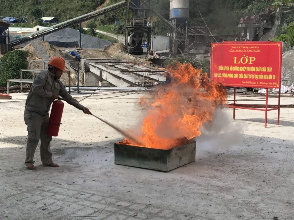 Thủy điện Đăk Di tập huấn phòng cháy chữa cháy